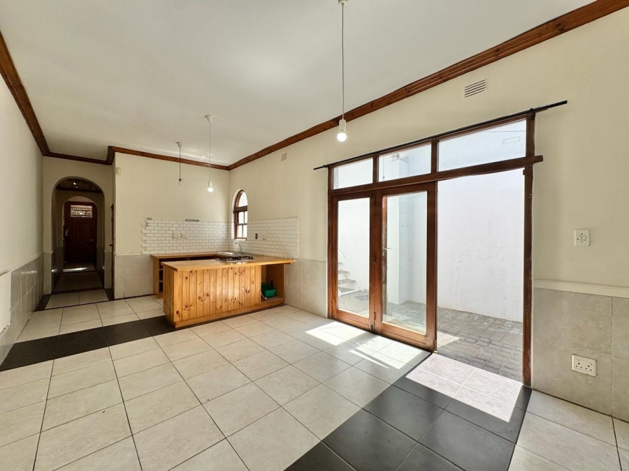 4 Bedroom Property for Sale in Woodstock Western Cape